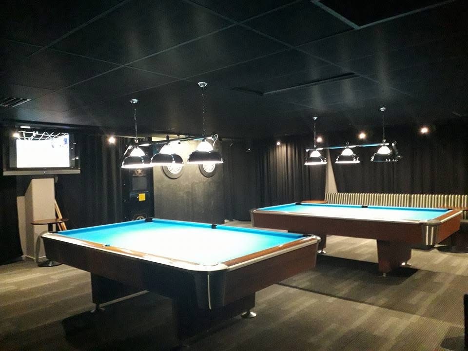 Pool cue and billiards